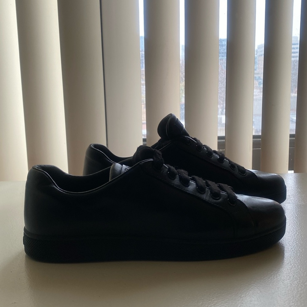 PRADA ALL BLACK LEATHER SNEAKERS